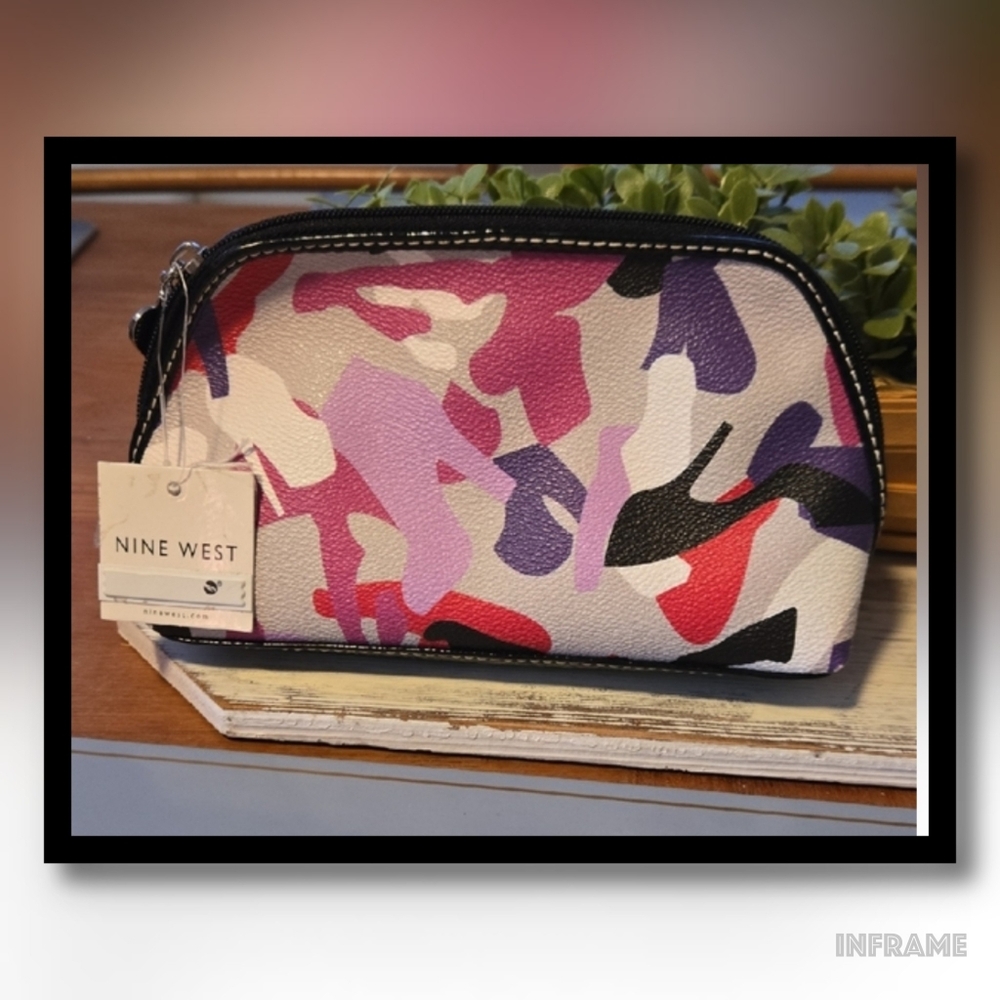 Nwt Nine West Pink and Purple Shoe Patterned Cosmetic Bag